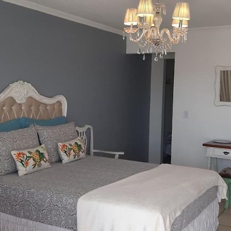 Pousada Cris Garden Bed&Breakfast Фос-ду-Іґуасу Екстер'єр фото