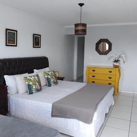 Pousada Cris Garden Bed&Breakfast Фос-ду-Іґуасу Екстер'єр фото