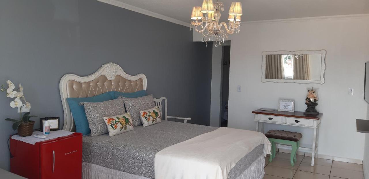 Pousada Cris Garden Bed&Breakfast Фос-ду-Іґуасу Екстер'єр фото
