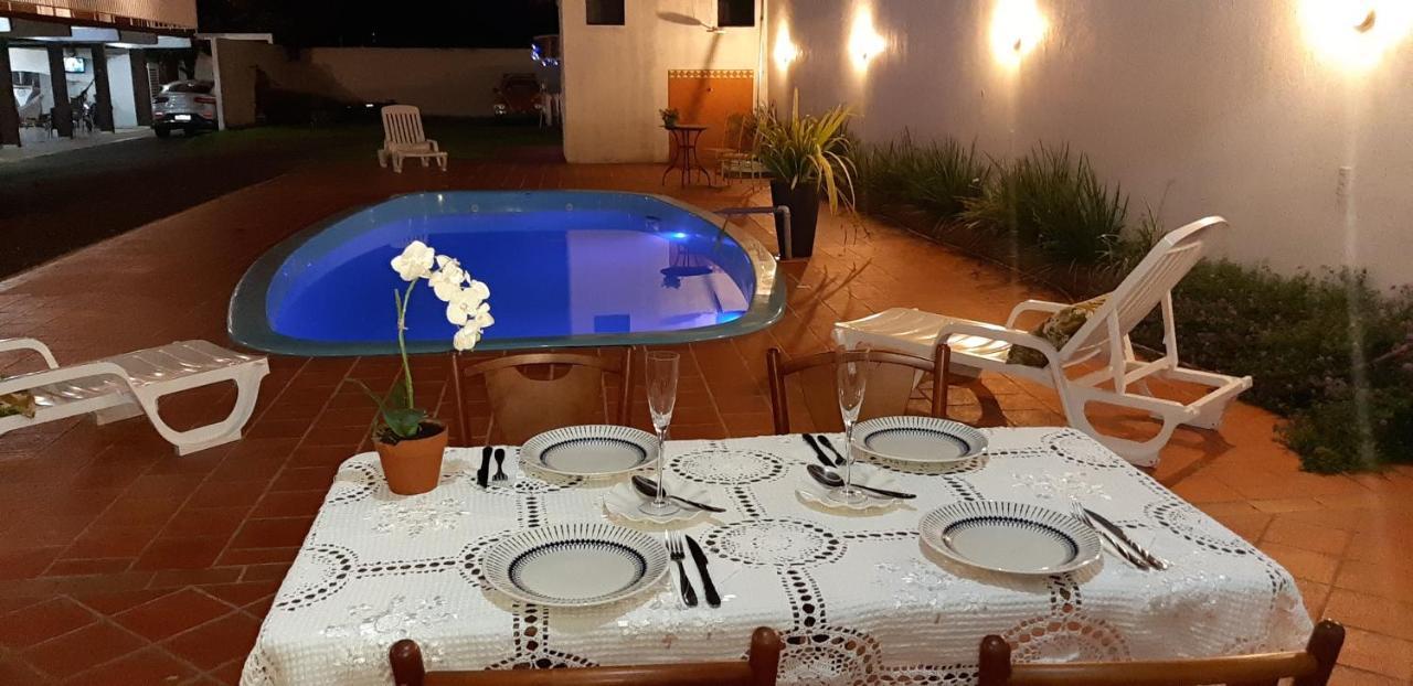 Pousada Cris Garden Bed&Breakfast Фос-ду-Іґуасу Екстер'єр фото