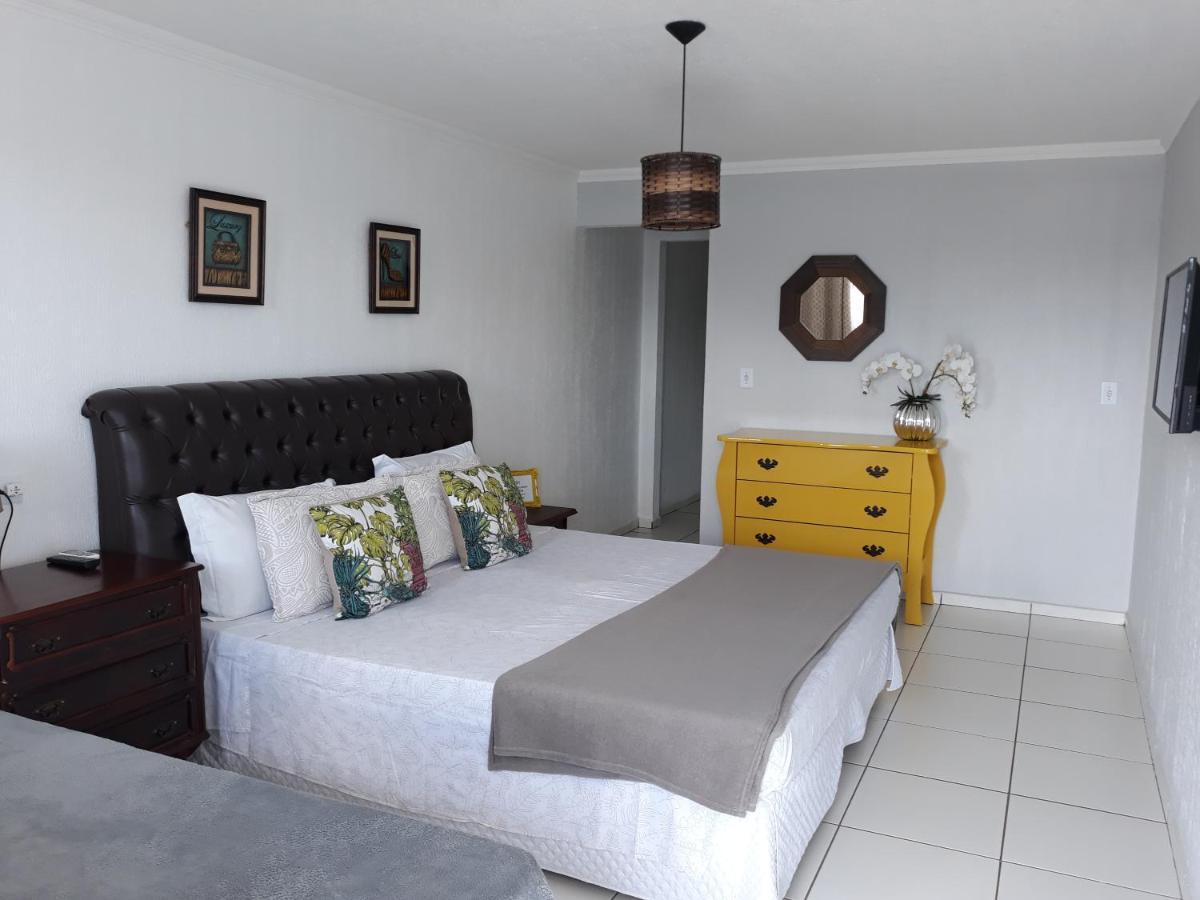 Pousada Cris Garden Bed&Breakfast Фос-ду-Іґуасу Екстер'єр фото